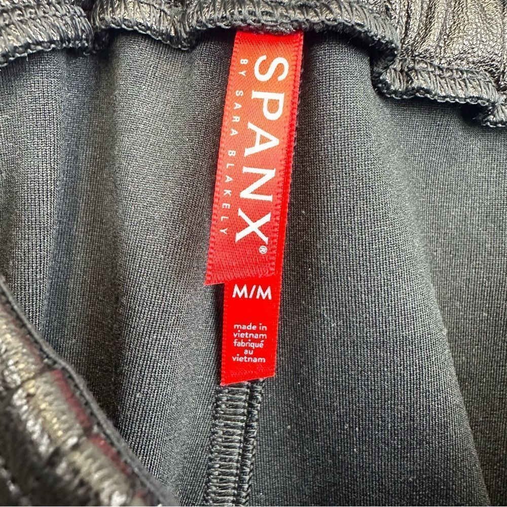 Spanx Faux Leather Leggings Womens Medium Black Stretch Pockets Casual Tapered - Picture 12 of 15